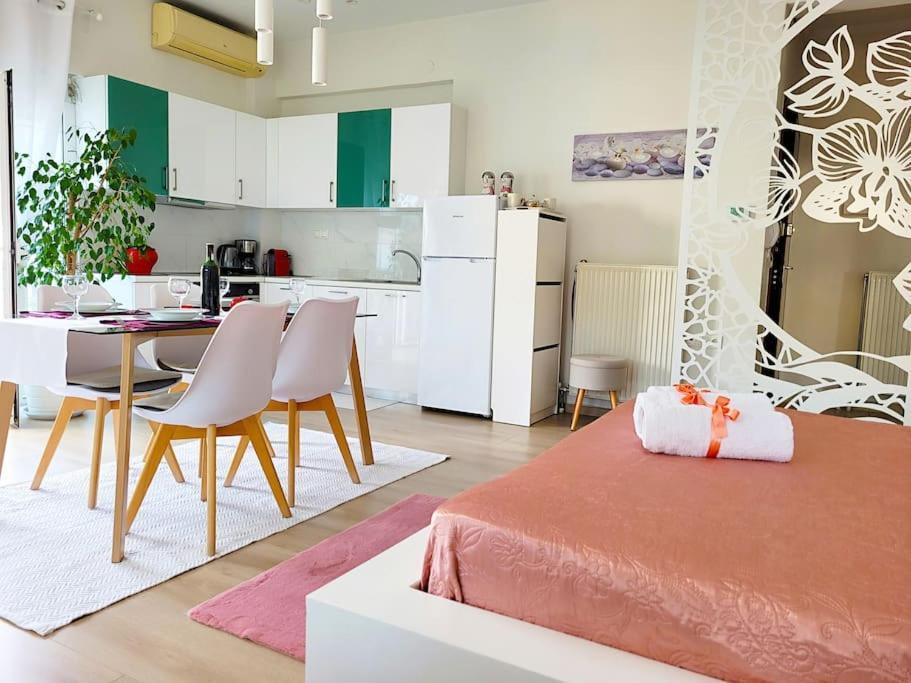 Orchid Apartments Thermi Room photo